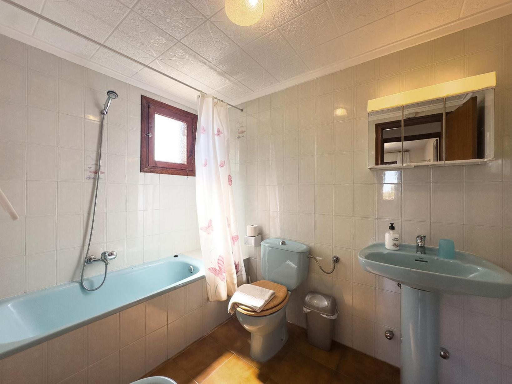 Residential With Pool, 500 Meters To The Beach 奥里韦拉 外观 照片